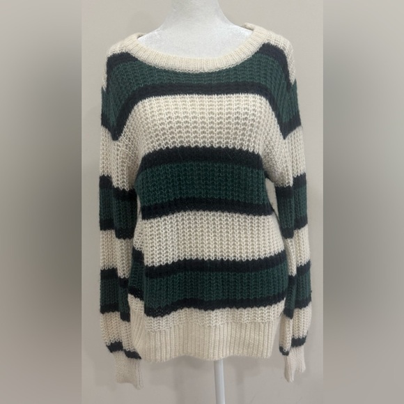 Abercrombie & Fitch Sweaters - Abercrombie & Fitch  Pullover Sweater White Green Chunky Cable Knit Size Large